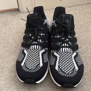 LIGHTLY WORN ADIDAS ULTRABOOST